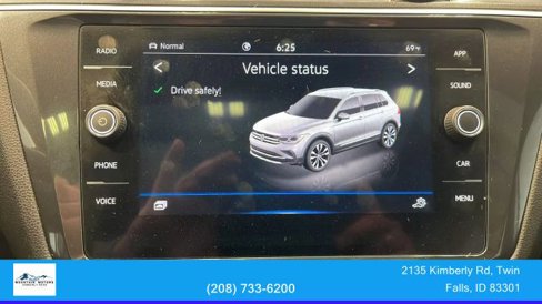 Used 2022 Volkswagen Tiguan SE R-Line image 28