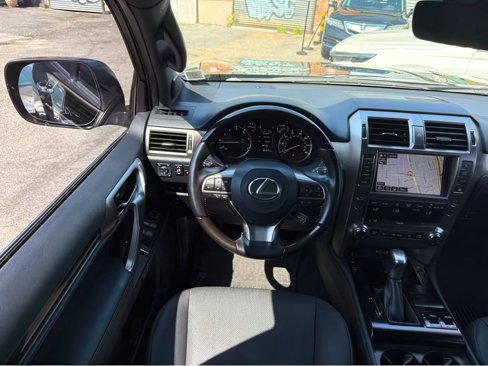 Used 2021 Lexus GX 460 Premium image 12