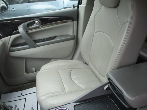 Used 2017 Buick Enclave Leather image 14
