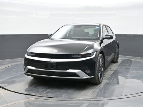 New 2025 Hyundai Ioniq 5 SE image 1