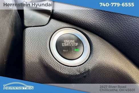 Used 2019 Chevrolet Equinox LT image 20