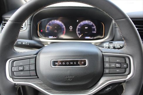Certified 2023 Jeep Wagoneer L Series II image 23