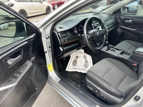 Used 2016 Toyota Camry LE image 9