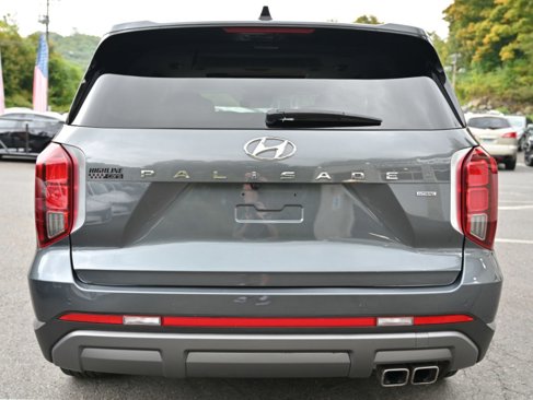 Used 2024 Hyundai Palisade Limited image 8