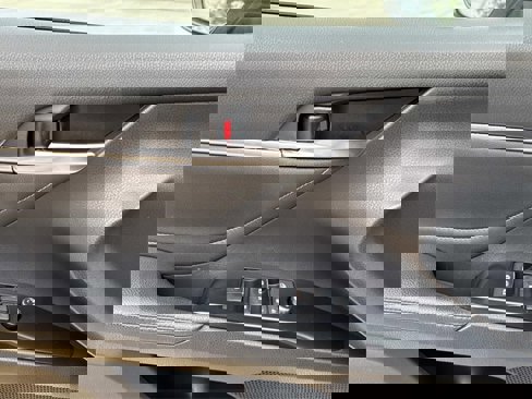 Used 2018 Toyota Camry XSE image 21