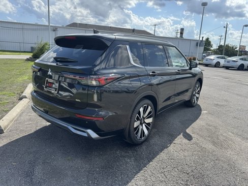 New 2025 Mitsubishi Outlander SEL image 7