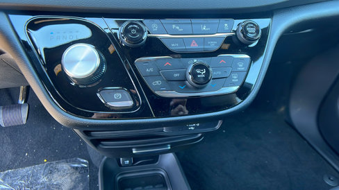 New 2026 Chrysler Voyager LX image 29