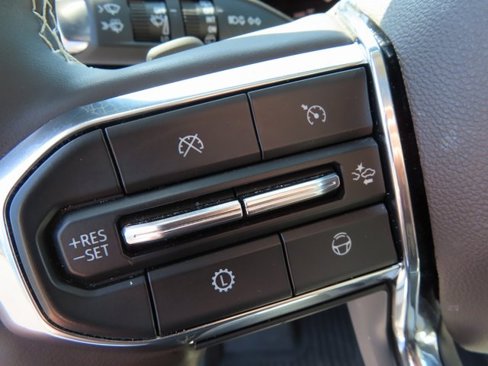 Certified 2024 GMC Acadia Denali w/ Super Cruise Package image 16