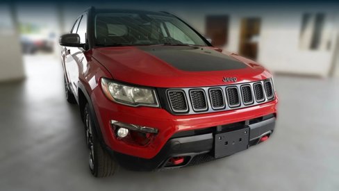 Used 2018 Jeep Compass Trailhawk image 1
