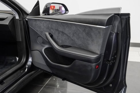 Used 2025 Tesla Model 3 Long Range image 47