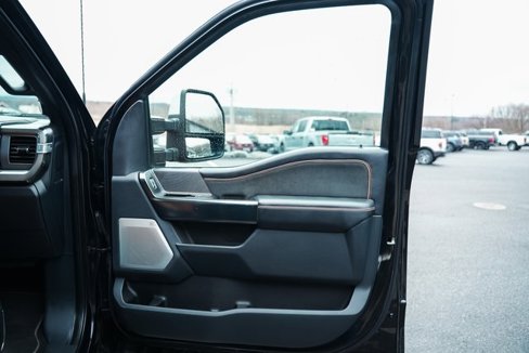 Used 2024 Ford F450 Platinum image 21