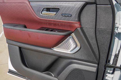 New 2026 INFINITI QX80 Autograph w/ Premium Cargo Package image 19