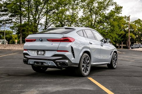 New 2026 BMW X6 M60i image 5