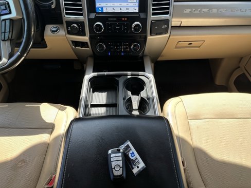 Used 2017 Ford F250 Lariat w/ Lariat Ultimate Package image 21