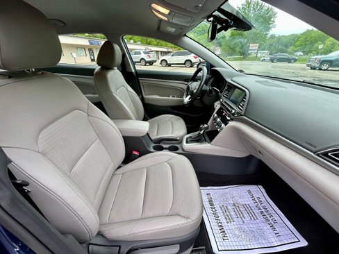 Used 2020 Hyundai Elantra Limited image 15