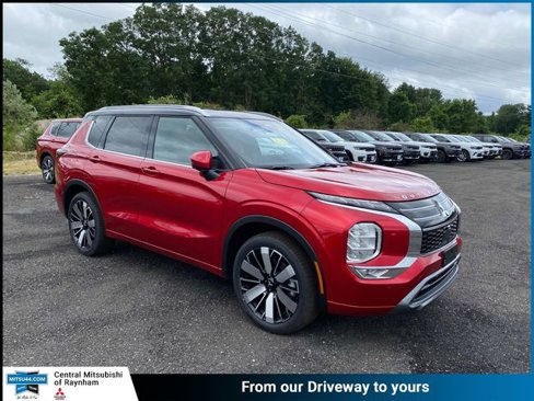 New 2025 Mitsubishi Outlander AWD image 1
