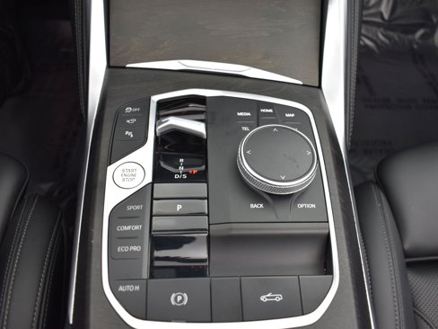 Used 2024 BMW M440i Convertible w/ Premium Package image 15