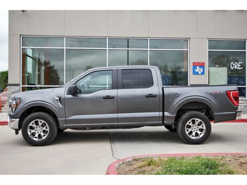 Used 2023 Ford F150 XLT image 3
