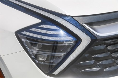 Certified 2024 Kia Sportage LX image 8