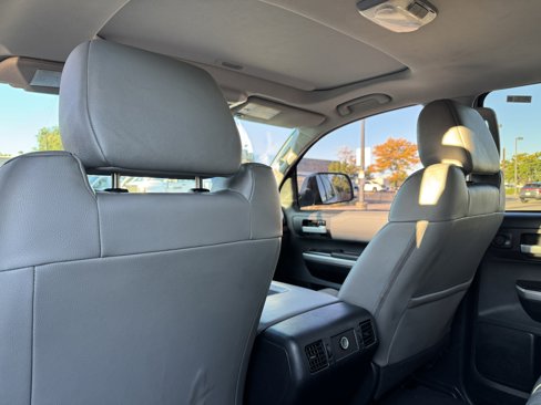 Used 2017 Toyota Tundra Limited image 14
