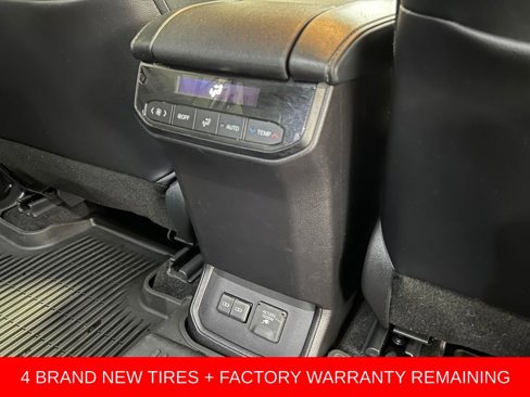 Used 2023 Toyota Highlander Limited image 18