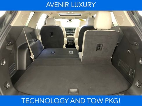 Certified 2024 Buick Enclave Avenir w/ Avenir Technology Package image 28