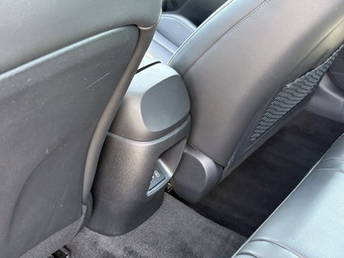 Used 2024 Hyundai Elantra Limited image 23