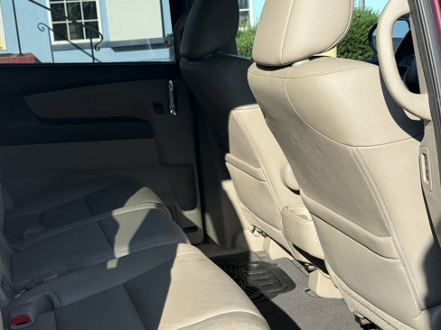Used 2016 Honda Odyssey Touring Elite image 30