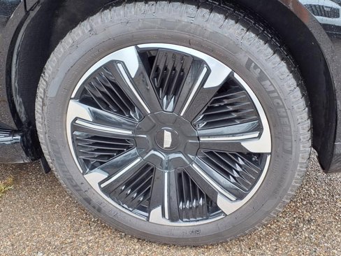 Used 2025 Cadillac Escalade IQ Sport 2 image 7