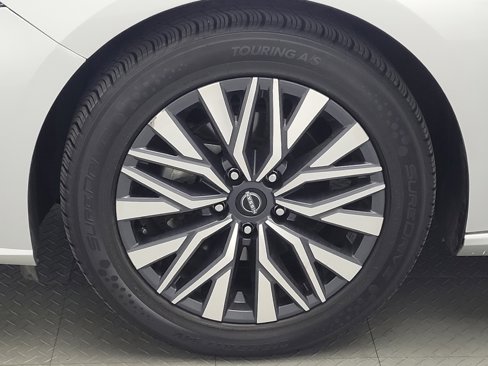 Used 2024 Nissan Altima 2.5 SV image 31