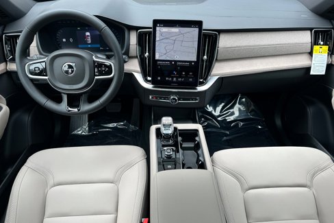 New 2026 Volvo XC90 B5 Plus image 11