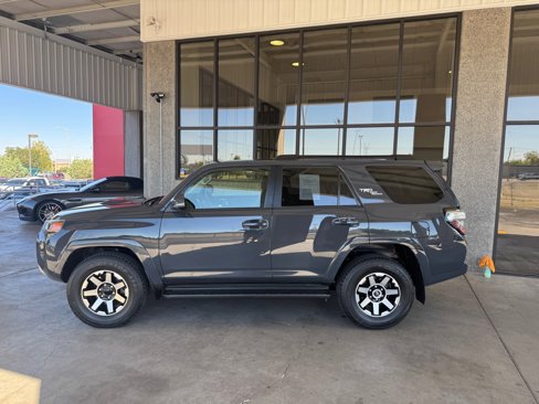 Used 2024 Toyota 4Runner TRD Off-Road Premium image 2