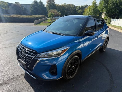 Used 2023 Nissan Kicks SR w/ SR Premium Package image 8