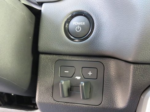 New 2025 Toyota Tundra Limited image 34