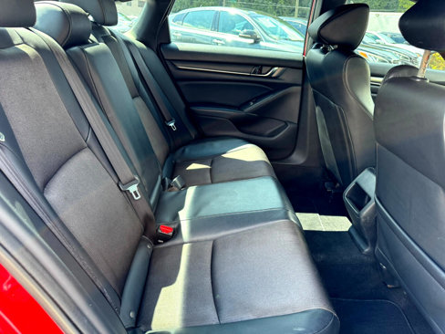Used 2018 Honda Accord Sport image 25
