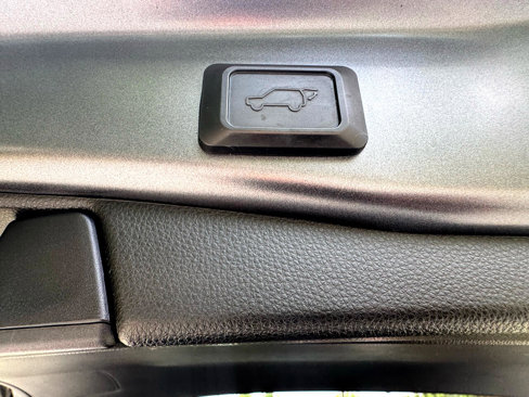 Used 2019 Toyota RAV4 XLE image 16