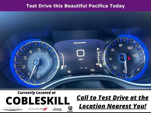 New 2026 Chrysler Pacifica Select image 21