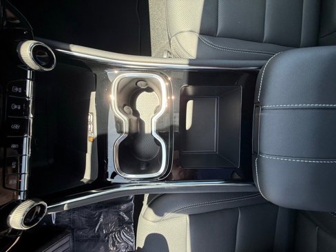 New 2026 Chevrolet Traverse LT w/ Enhanced Driving Package image 24