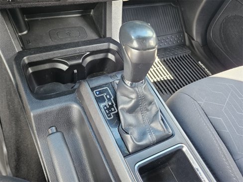 Used 2018 Toyota Tacoma TRD Sport image 33