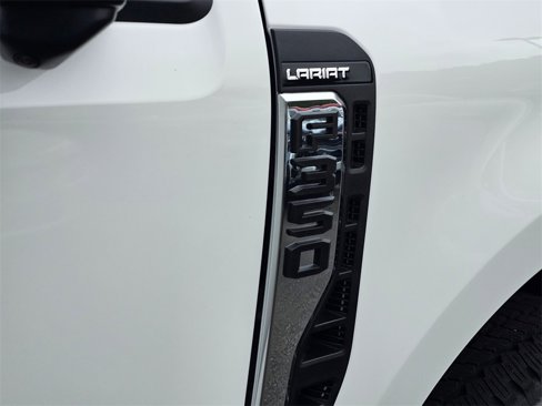 New 2025 Ford F350 Lariat w/ Lariat Ultimate Package image 13