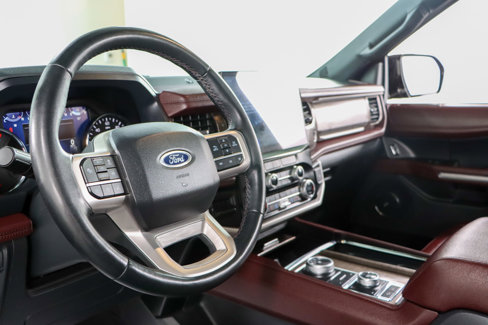 Used 2024 Ford Expedition Limited image 24