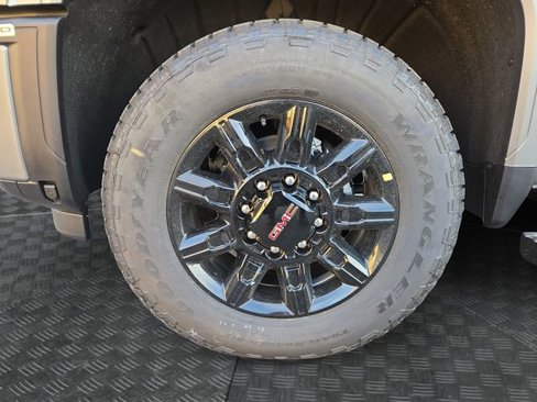 New 2026 GMC Sierra 3500 AT4 w/ AT4 Premium Plus Package image 8