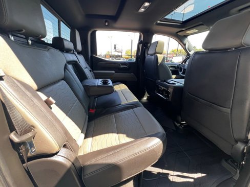 Used 2023 Chevrolet Silverado 1500 ZR2 w/ Technology Package image 24
