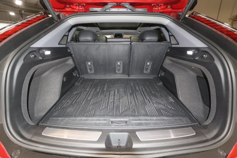 Certified 2025 Cadillac Optiq Sport 2 w/ LPO, Floor Liner Package image 24
