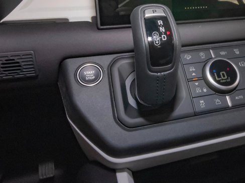 New 2025 Land Rover Defender 110 S image 28