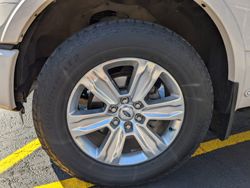 Used 2016 Ford F150 Platinum w/ Technology Package image 12
