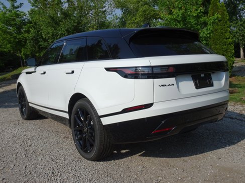 New 2026 Land Rover Range Rover Velar Dynamic SE image 8
