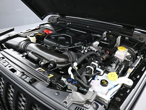 Used 2024 Jeep Wrangler Sport S image 48