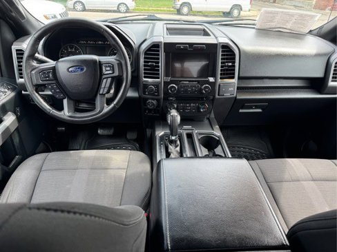 Used 2016 Ford F150 XLT w/ Equipment Group 302A Luxury image 21