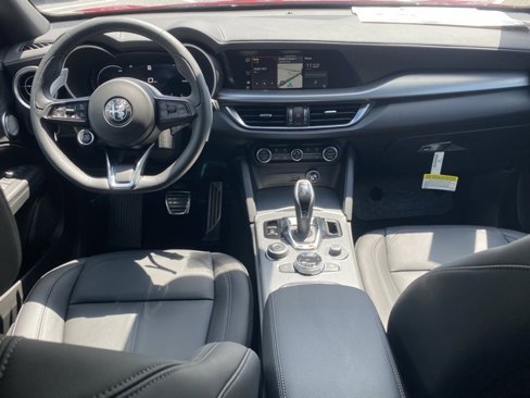 New 2025 Alfa Romeo Stelvio Sprint image 45